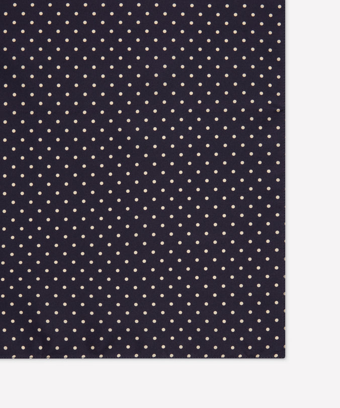 Seideneinstecktuch mit Punkten in Navy & Neutral