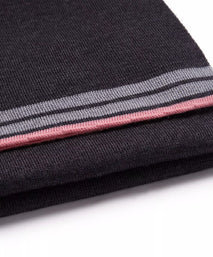 Graues Set aus Strickmütze & Schal aus Merinowolle
